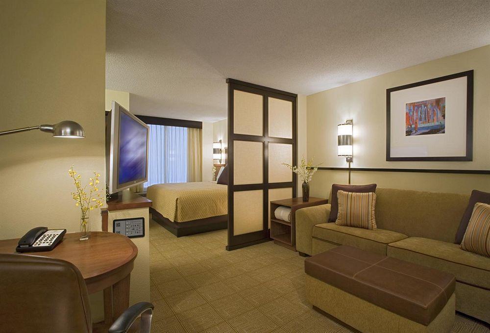 Hyatt Place Nashville Airport Экстерьер фото